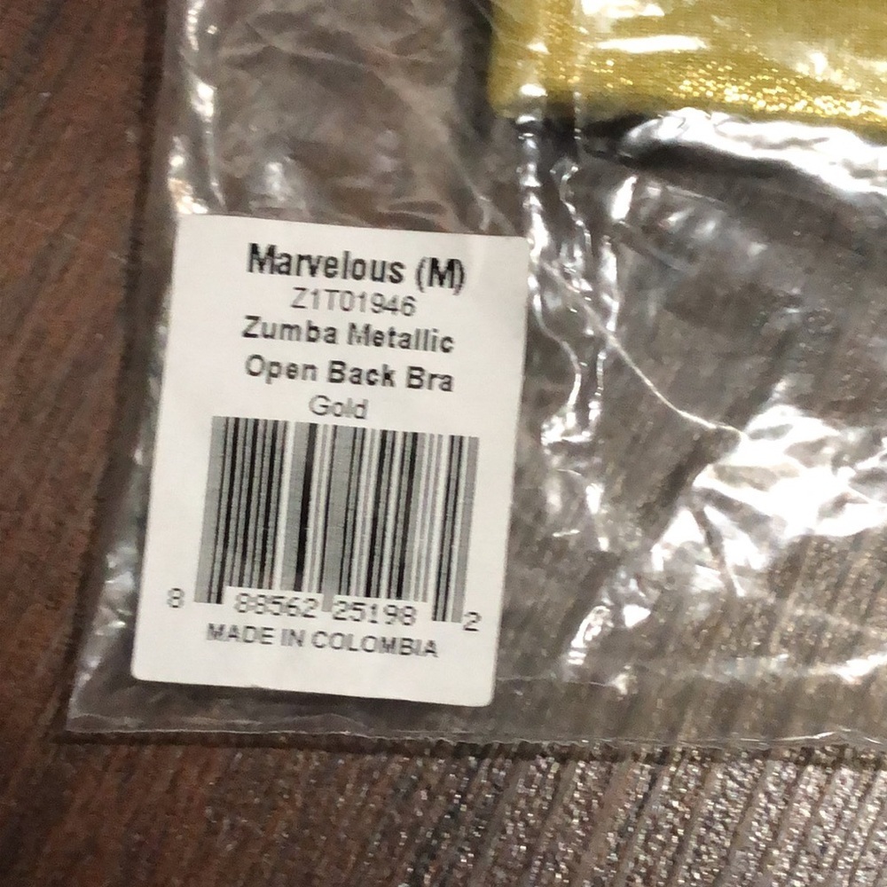 Zumba Metallic Open Back Bra in Gold size Medium nwt - Picture 4 of 7